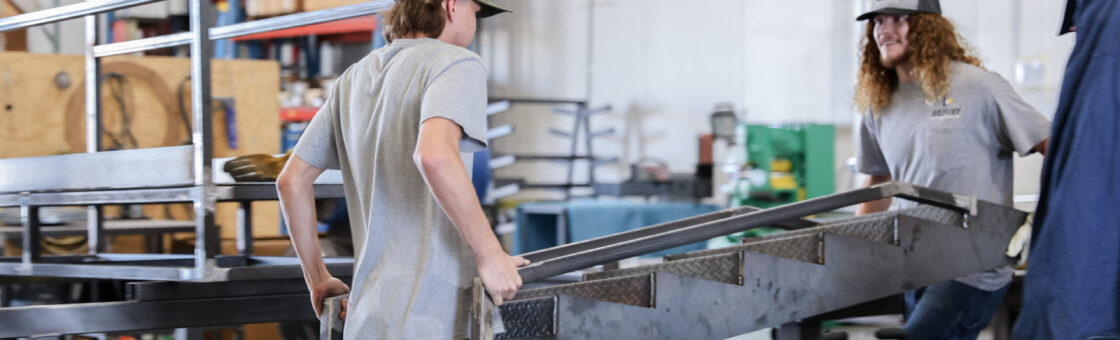 21-berry-material-handling-installation